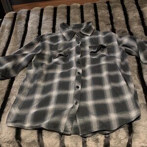 #189 Plaid Button-Up Shirt